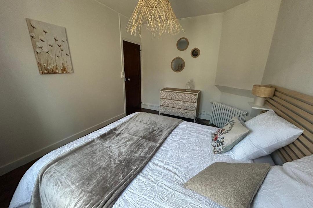 Photo of Bedroom in La Foret-Auvray