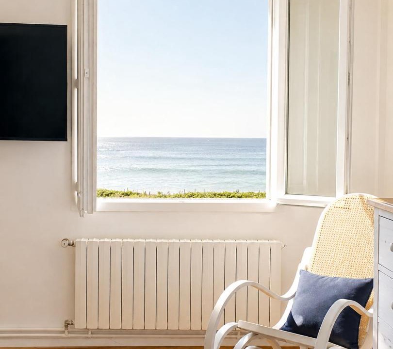 Photo of Others in Bernieres-sur-Mer