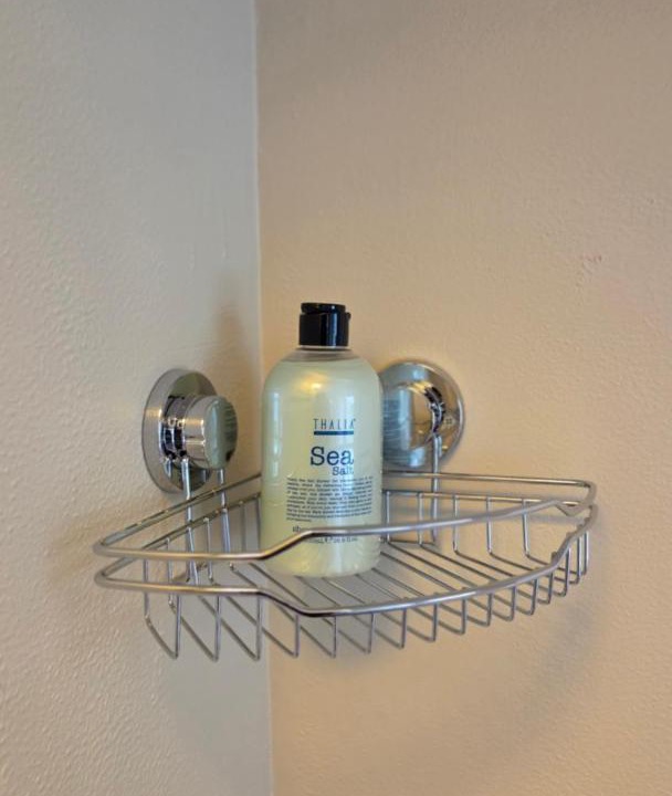 Photo of Bathroom in Guenin