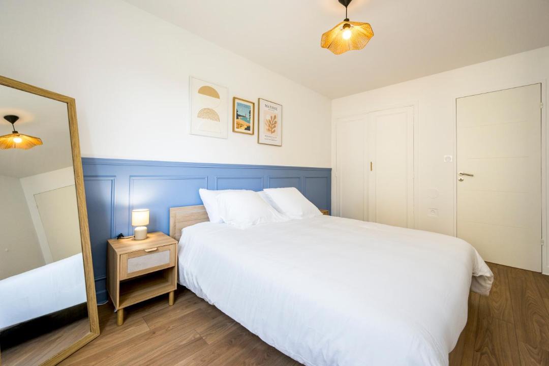 Photo of Bedroom in Saint-Brieuc