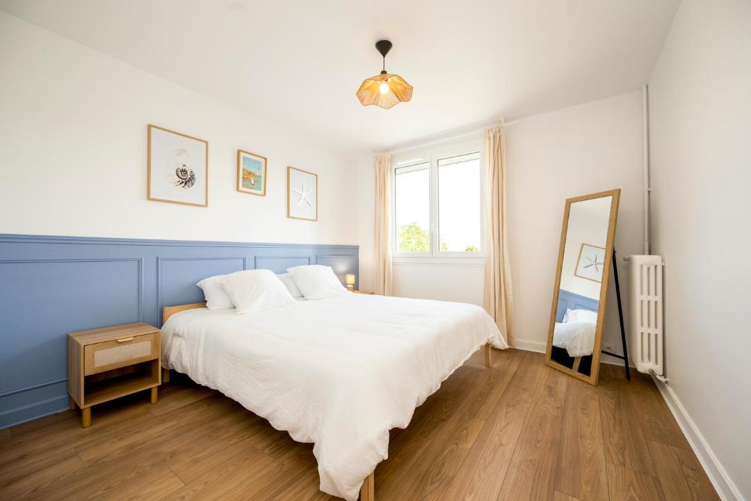 Photo of Bedroom in Saint-Brieuc