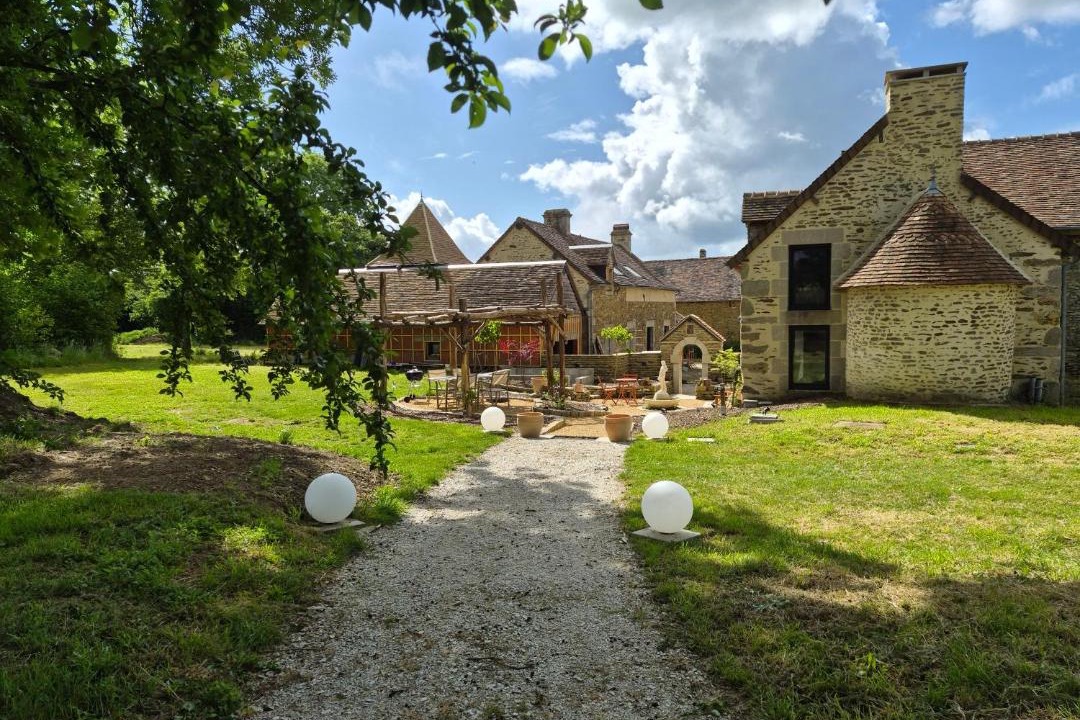 Photo of Others in Saint-Denis-sur-Sarthon