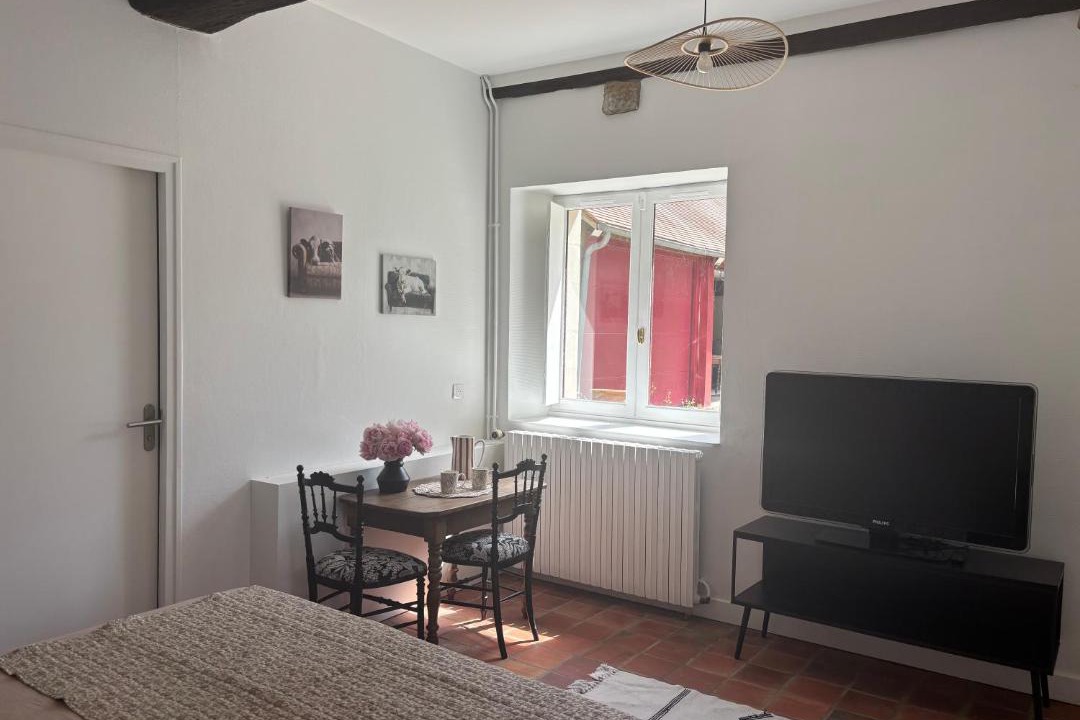 Photo of Bedroom in Yvre-l'Eveque