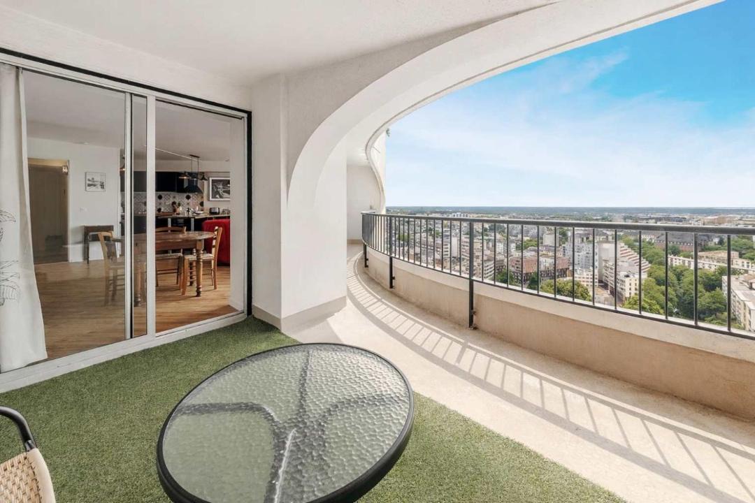 Photo of Patio Balcony in Bourg-l'Eveque