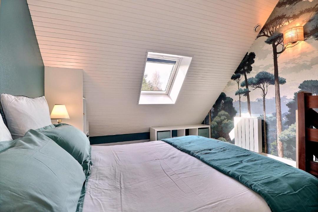 Photo of Bedroom in Saint-Lunaire