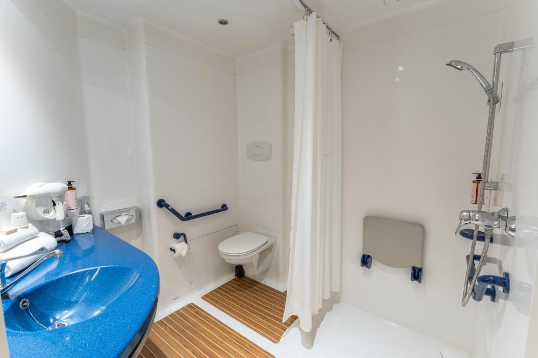 Photo of Bathroom in Cesson-Sevigne