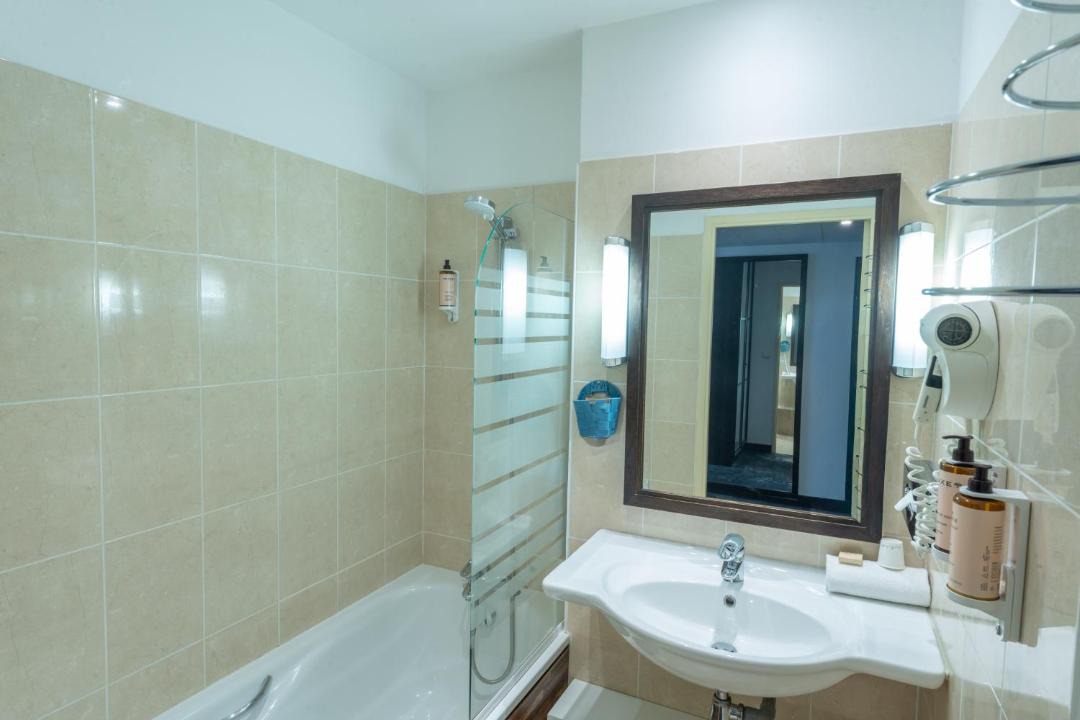 Photo of Bathroom in Cesson-Sevigne