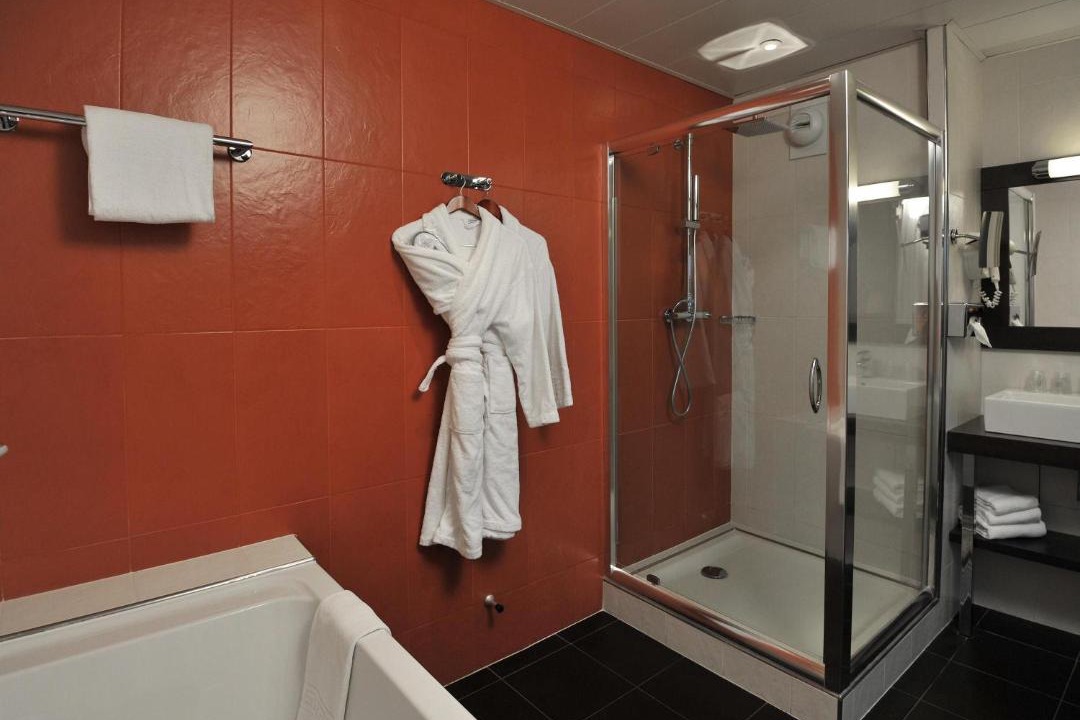Photo of Bathroom in Maurepas
