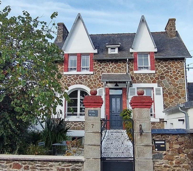 Photo of Others in Etables-sur-Mer