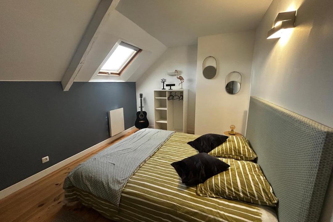 Photo of Bedroom in Chateau-Malo
