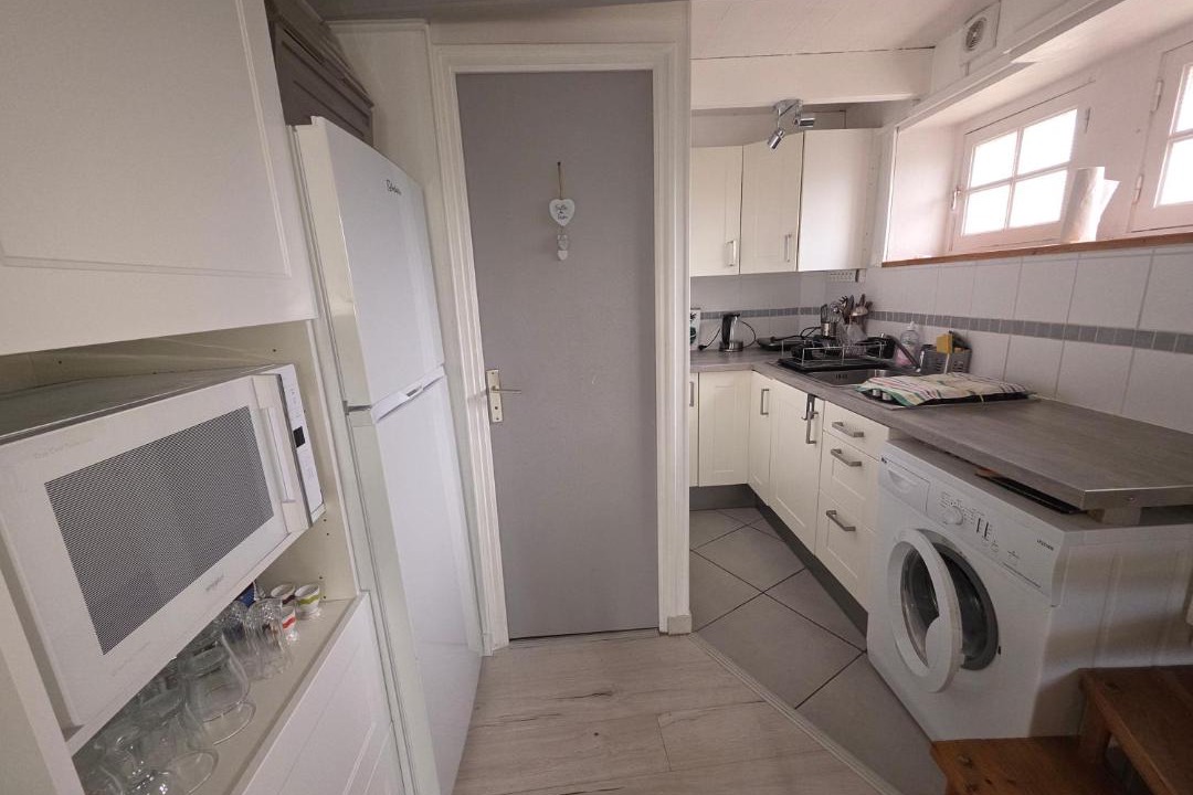 Photo of Kitchen in Saint-Jacut-de-la-Mer