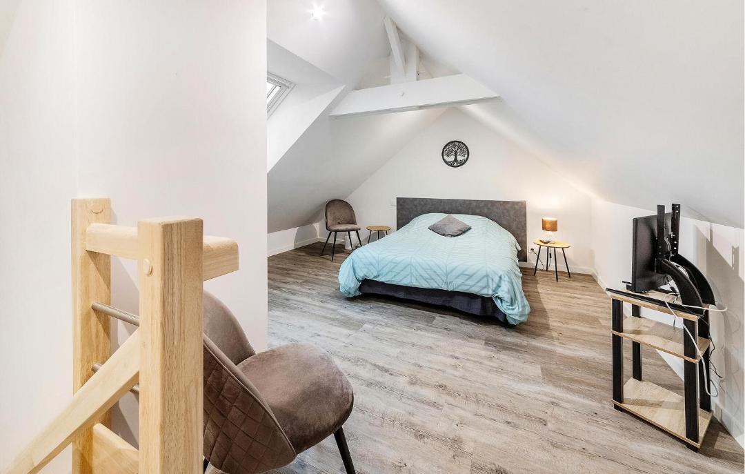 Photo of Bedroom in Saint-Benoit-des-Ondes