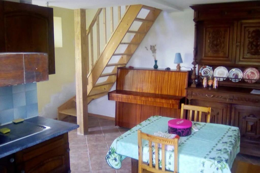 Photo of Kitchen in Yvre-l'Eveque