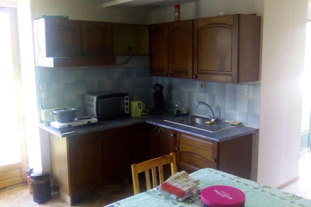 Photo of Kitchen in Yvre-l'Eveque