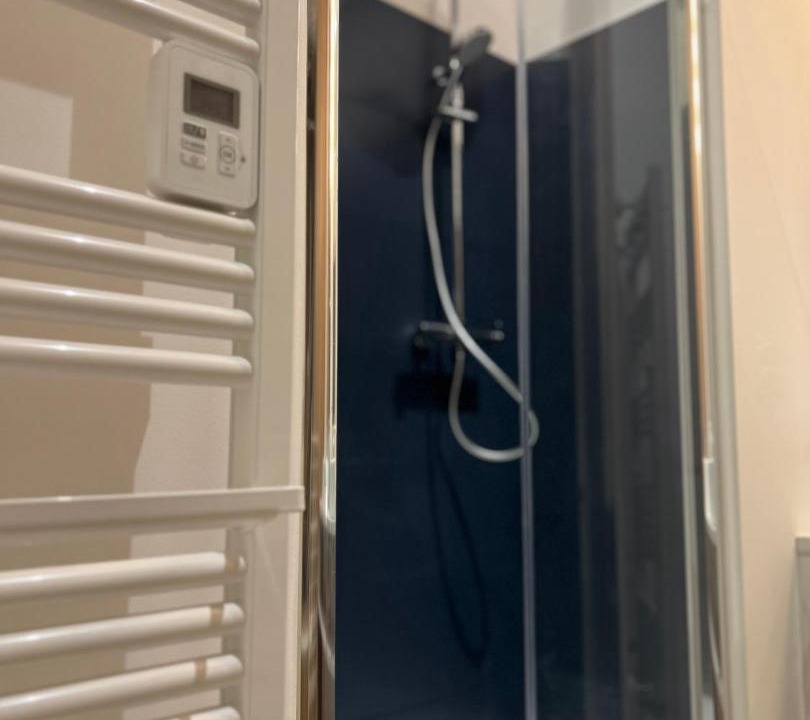 Photo of Bathroom in Alencon