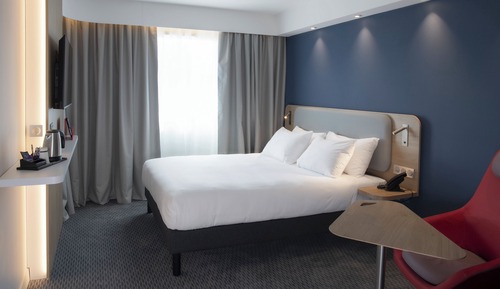Standard Room, 1 Queen Bed with Sofa bed