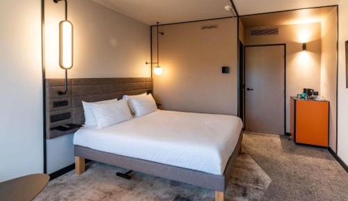Superior Room with Two Zip Beds
