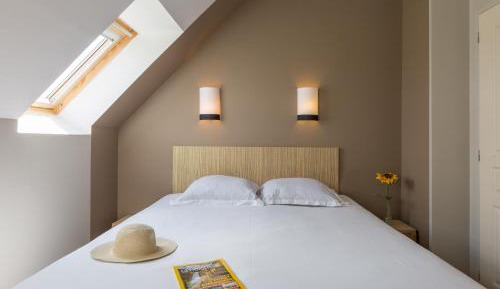 One-Bedroom Duplex Apartment with Terrace or Balcony (5 People)