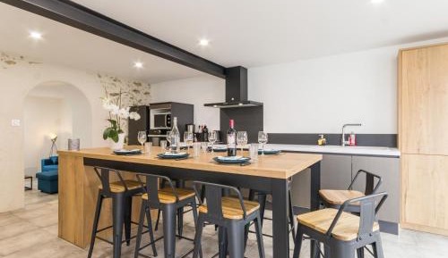 Holiday Home (6 Adults)