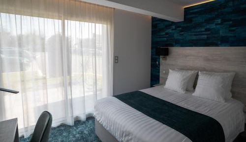 Suite with Garden View