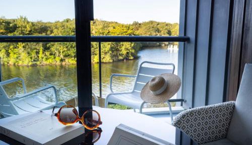 Deluxe Room with Lake View