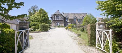 Deluxe Double or Twin Room with Garden View