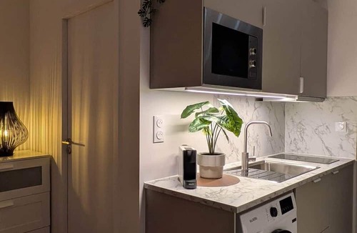 Saint-Aubin-du-Cormier Apartment | 2 independent studios, quiet, downtown, cosy