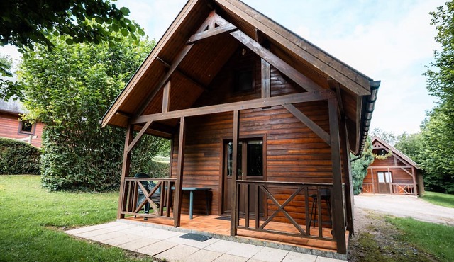 Chalet Jeannetonne for 6 with Shared Pool, Private Terrace, and Wi-Fi